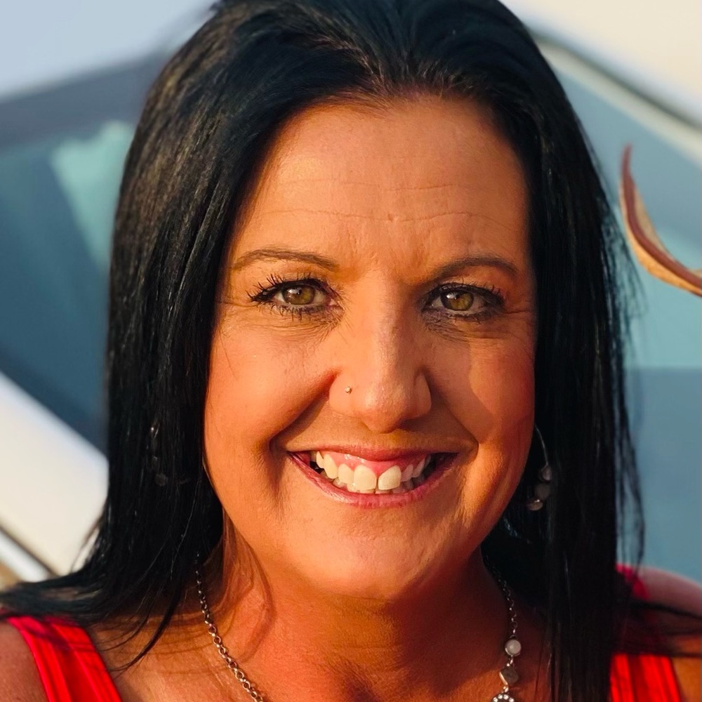 Meet your Posher, Tina